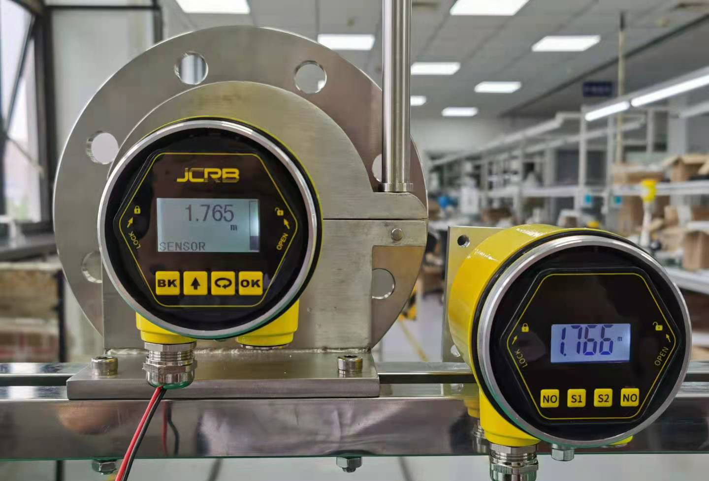 產品升級 | 雷達液位計分體表頭，罐旁顯示儀表 